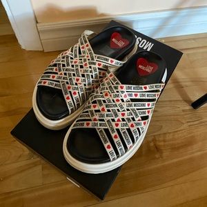 Moschino platform slides